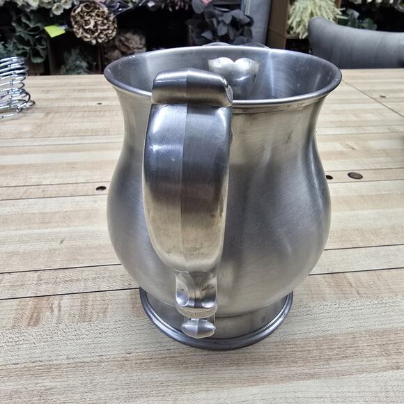 Vintage Oneida Heirloom Handled Pewter Pitcher 7” Height Heritage Old Money - Picture 8 of 11